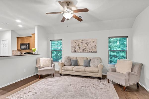 1700 Fall Forest CT, Conroe, TX 77301