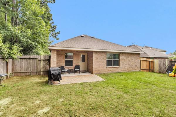 1700 Fall Forest CT, Conroe, TX 77301