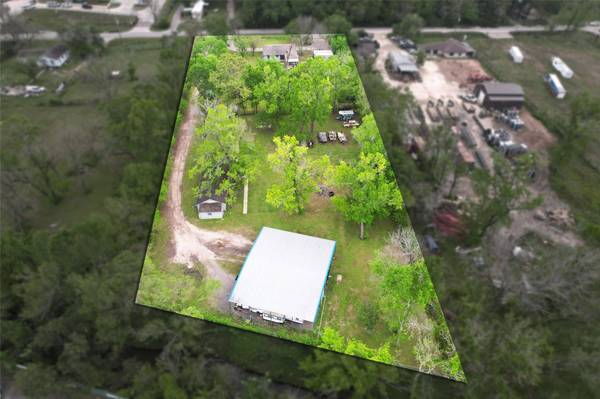 1725 Strawn RD, Houston, TX 77039