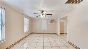 6907 Gainesville ST, Houston, TX 77020