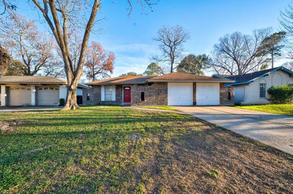 6331 Oaknut DR