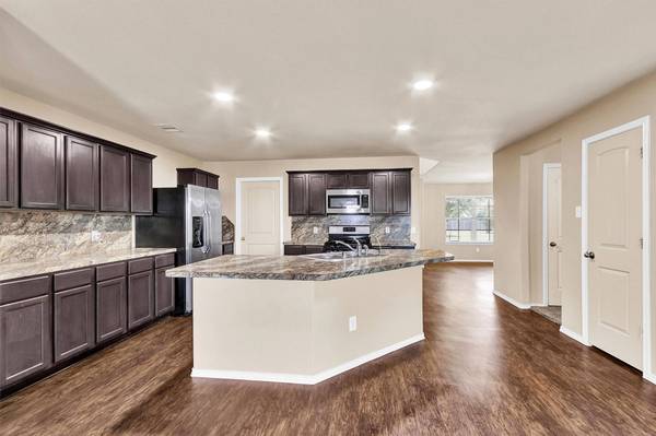 2119 Treasure Mountain DR, Spring, TX 77388