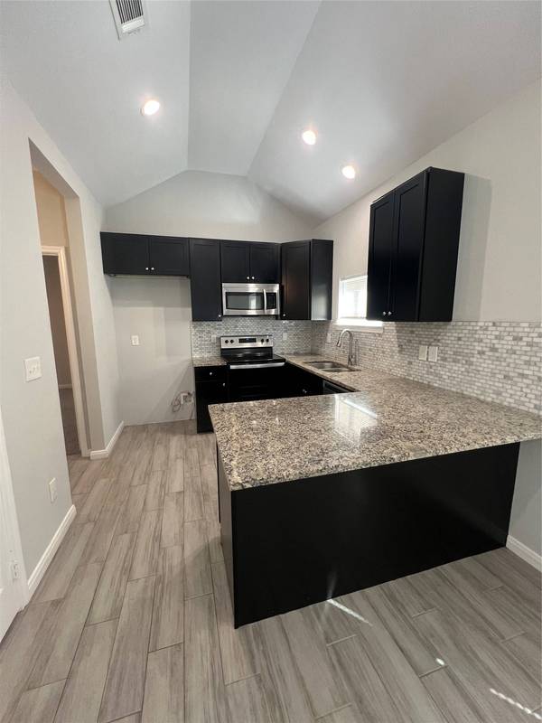833 Omeara, Montgomery, TX 77316