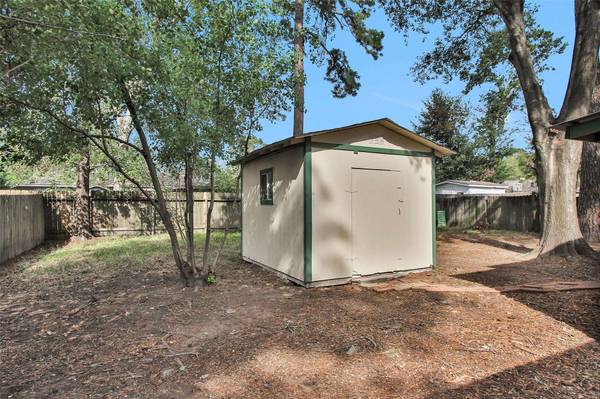 7003 Fox Knoll LN, Humble, TX 77338