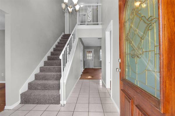 7003 Fox Knoll LN, Humble, TX 77338