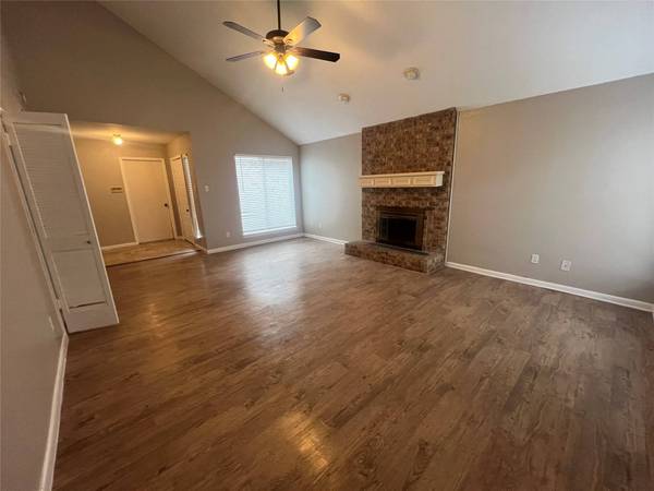 15107 Silverman ST, Houston, TX 77598