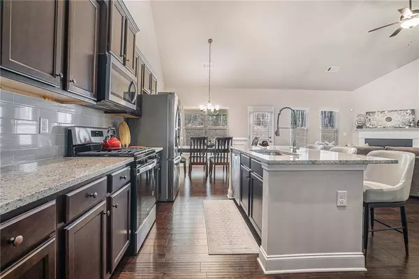 3415 Linstead CT, Loganville, GA 30052