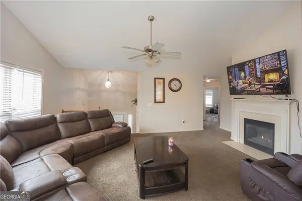 1066 Mcduffie CIR, Douglasville, GA 30134
