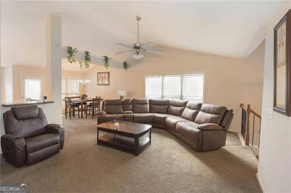 1066 Mcduffie CIR, Douglasville, GA 30134