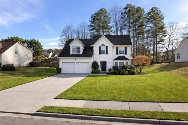 322 Silverleaf LN, Dallas, GA 30157