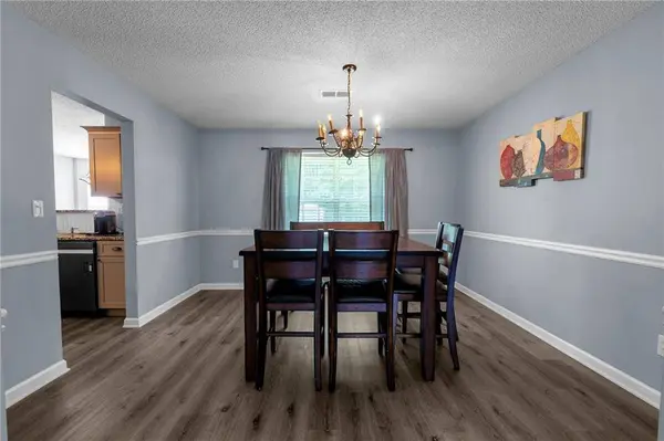 322 Silverleaf LN, Dallas, GA 30157