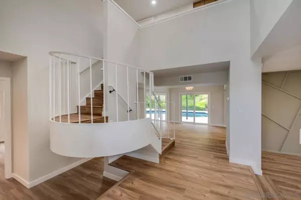 6777 Deerwood Ct, San Diego, CA 92120