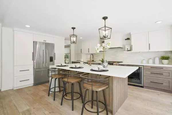 5233 Belardo DR, San Diego, CA 92124