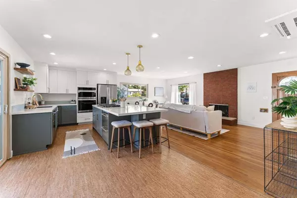 1154 Sapphire Street, San Diego, CA 92109