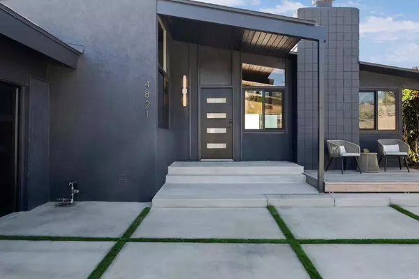 4821 Viane WAY, San Diego, CA 92110