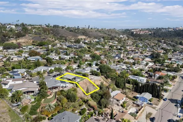 4821 Viane WAY, San Diego, CA 92110