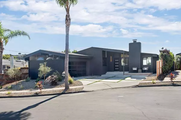 4821 Viane WAY, San Diego, CA 92110