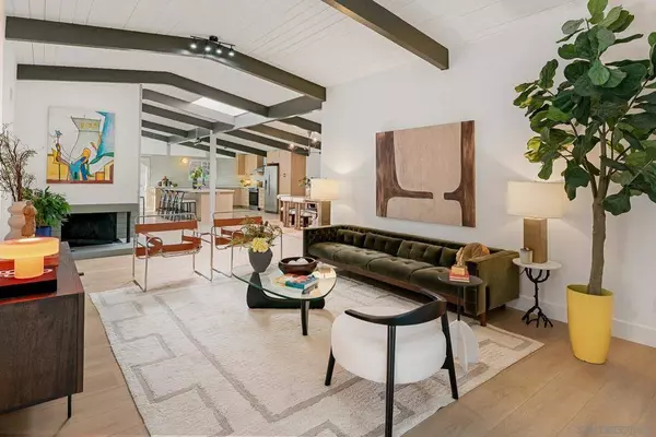 5672 Dartford Way, San Diego, CA 92120