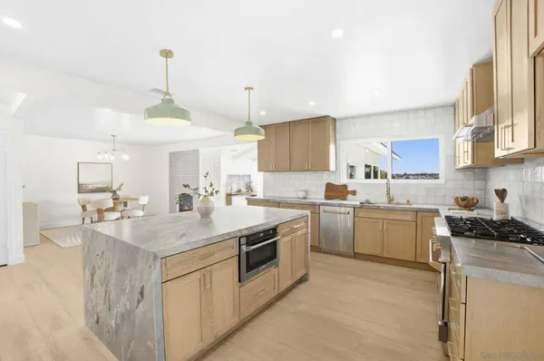 4971 September St., San Diego, CA 92110