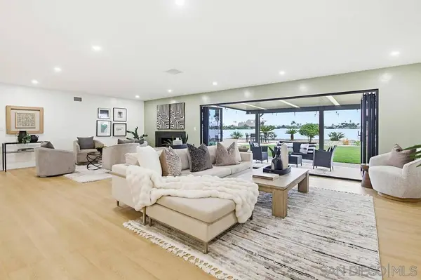 3052 Award Row, San Diego, CA 92122