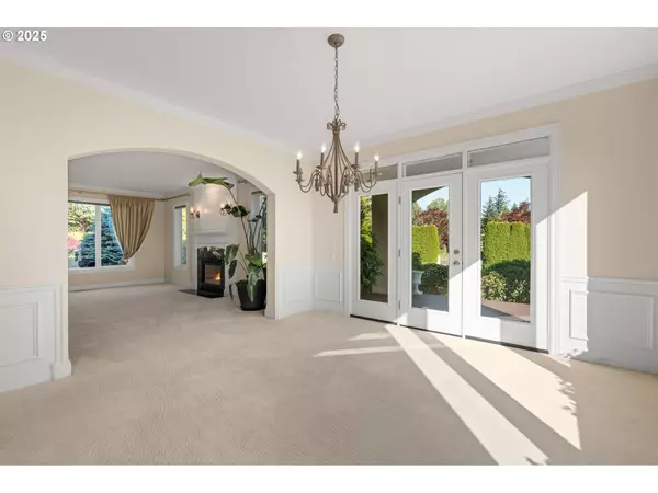 14405 NW VALLEY VIEW LN, Portland, OR 97231