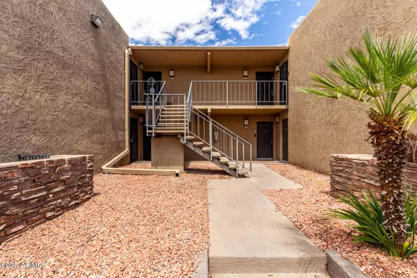 3825 E CAMELBACK Road #234, Phoenix, AZ 85018