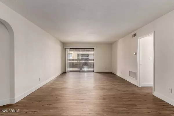 3825 E CAMELBACK Road #234, Phoenix, AZ 85018