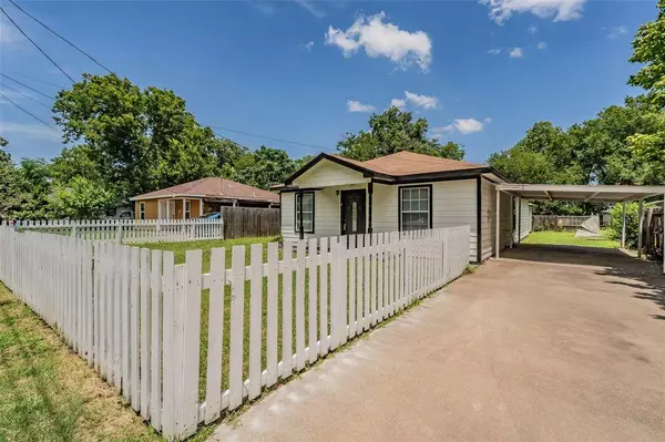 312 N Wood Street, Cleburne, TX 76033