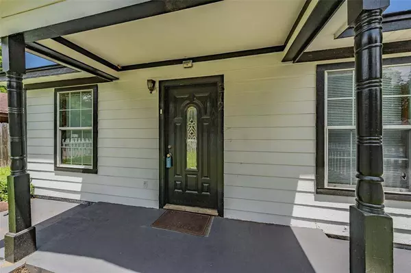 312 N Wood Street, Cleburne, TX 76033