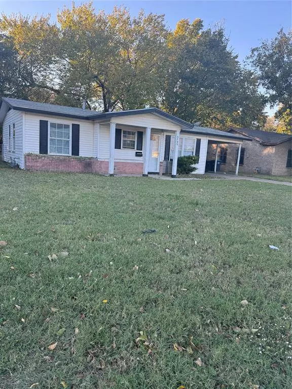 3720 Carey Street, Fort Worth, TX 76119