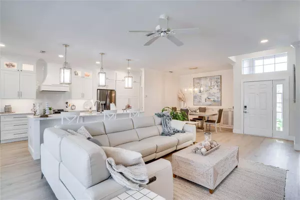 4039 WESTBOURNE CIR, Sarasota, FL 34238