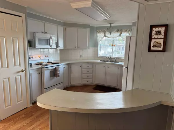 9 LAFITTE DR, Nokomis, FL 34275