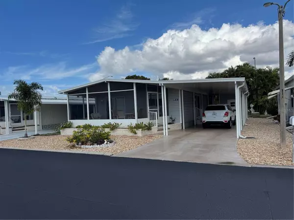 9 LAFITTE DR, Nokomis, FL 34275