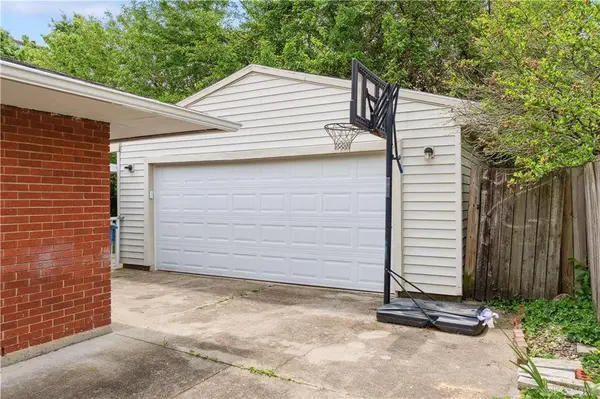 7619 Harshmanville Road, Dayton, OH 45424