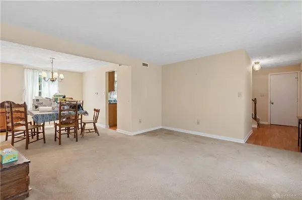 350 W Alkaline Springs Road, Vandalia, OH 45377