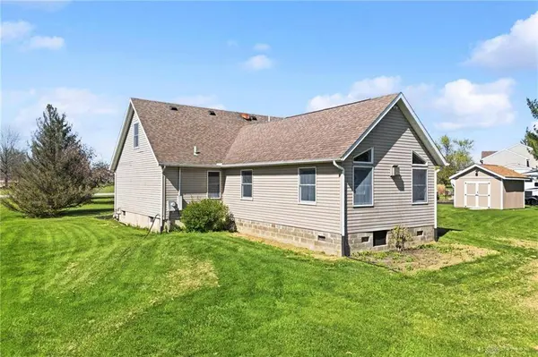 110 Ashbrook Trail, Farmersville, OH 45325