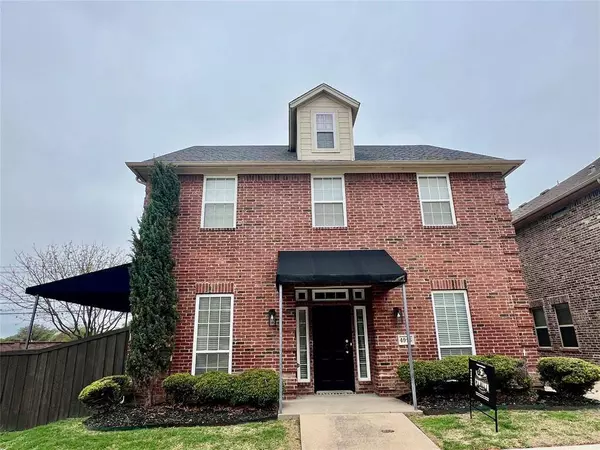 4916 Ridglea Hills Court, Fort Worth, TX 76116