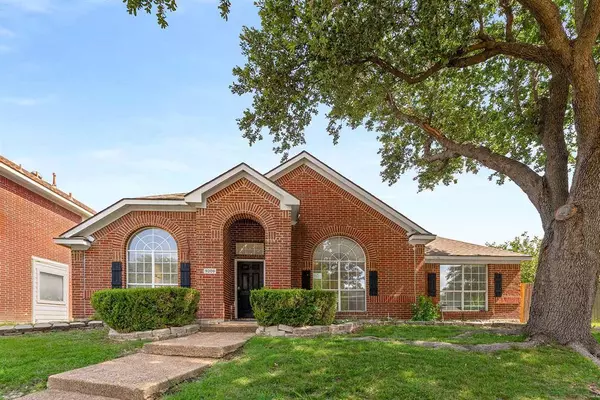 9209 Woodlake Drive, Rowlett, TX 75088