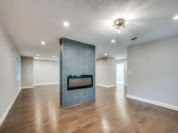 3908 Micki Lynn Avenue, Fort Worth, TX 76107