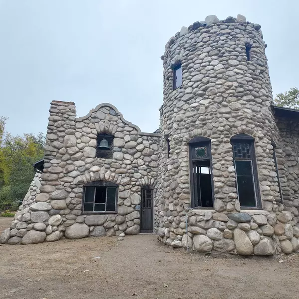 Wandering Through LA History at the Lummis Home,Christian Buitron