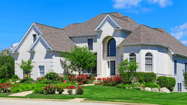 Thinking of Selling Your South Jersey Home This Fall? Summer Prep Tips for a Successful Sale