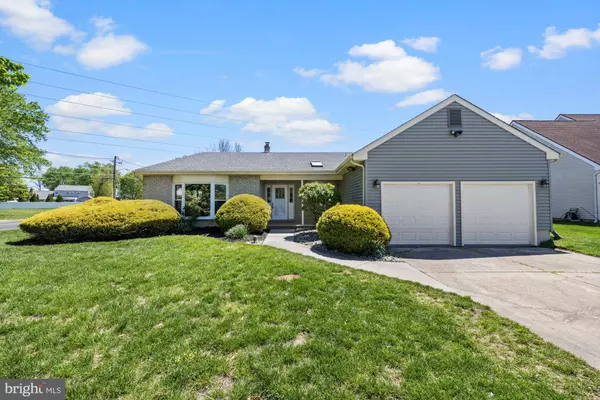 509 LONGSTONE DR, Cherry Hill, NJ 08003