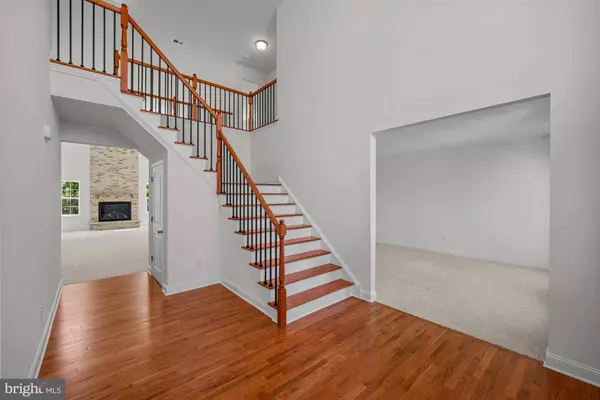 17 CHARLOTTE CT, Marlton, NJ 08053