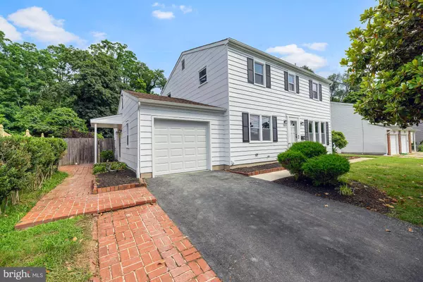 1869 W POINT DR, Cherry Hill, NJ 08003