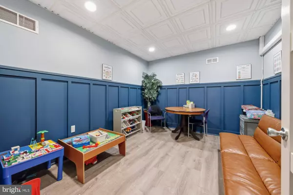 616 S WHITE HORSE PIKE, Somerdale, NJ 08083