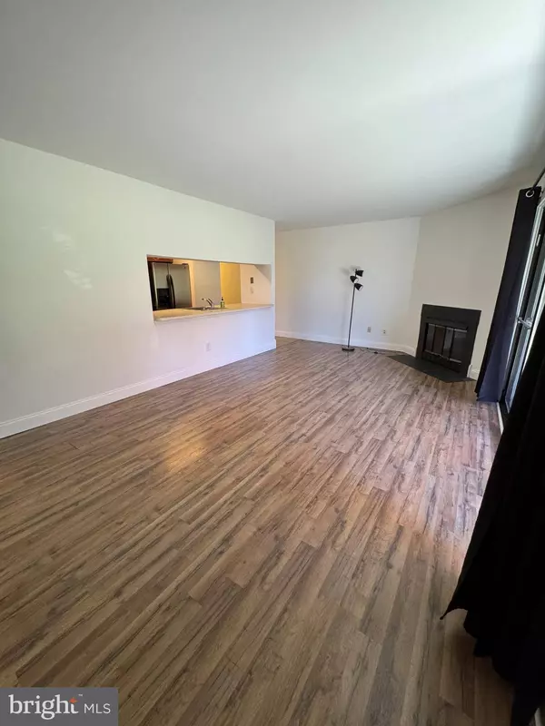 1303 THE WOODS, Cherry Hill, NJ 08003