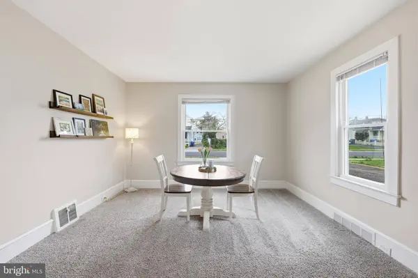 212 GRAPE ST, Hammonton, NJ 08037