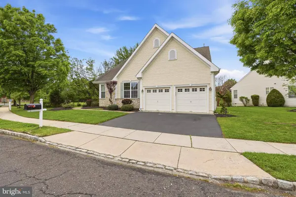 5 HIBISCUS DR, Marlton, NJ 08053