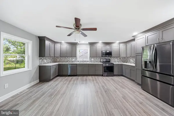 31 HERITAGE RD, Marlton, NJ 08053