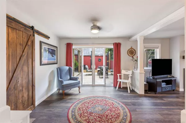 9913 Maple St, Chemainus, BC V0R 1K1